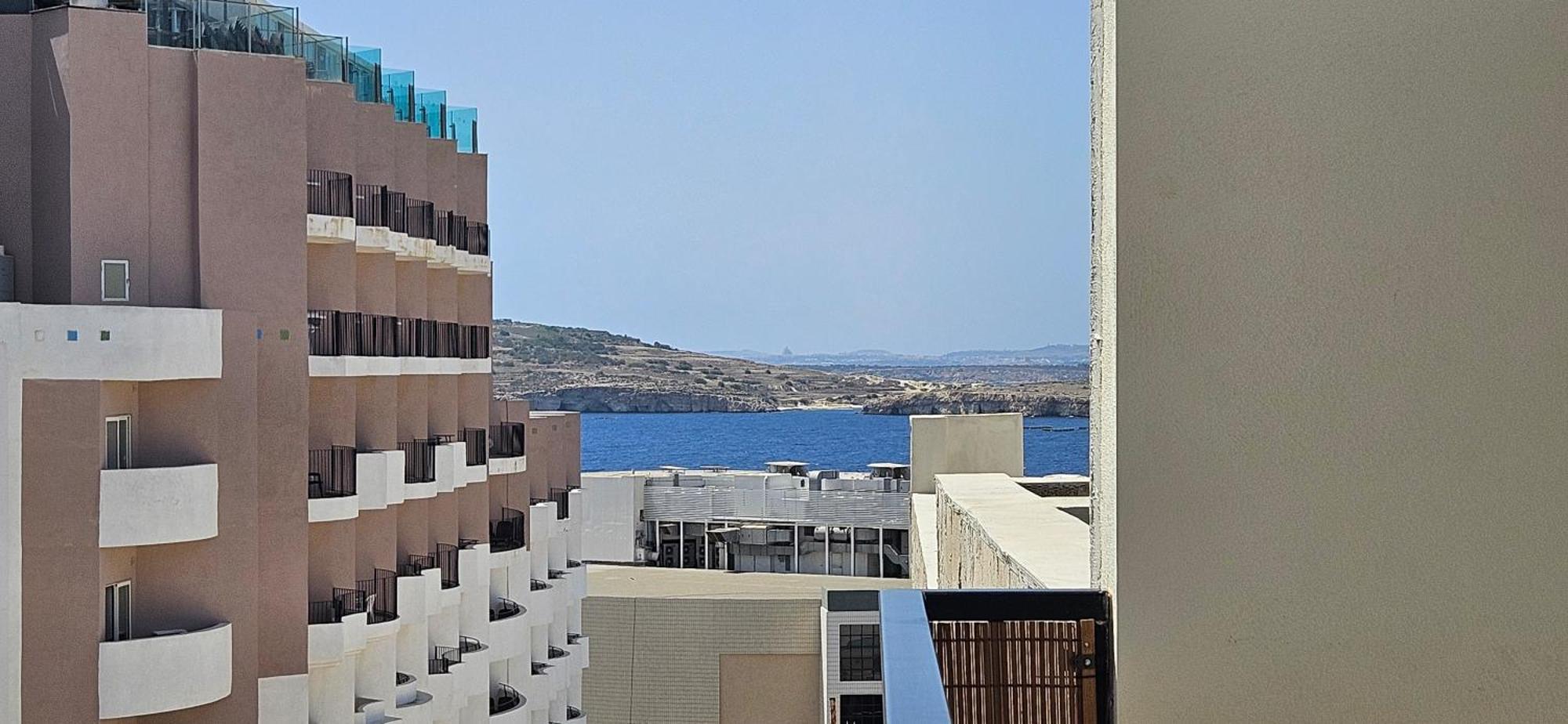 Sea Breeze Penthouse And Terrace Qawra St Paul'S Bay公寓 外观 照片